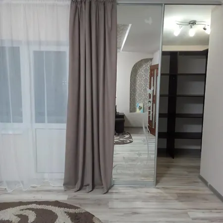 тиша *